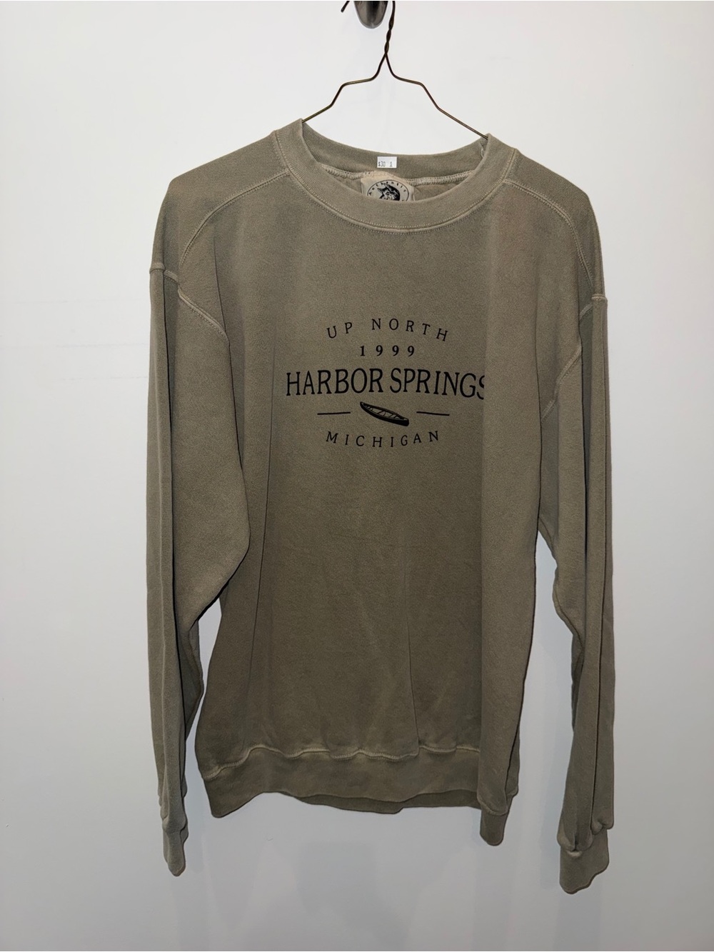 Men's Crewneck Sweatshirt - HARBOR SPRINGS, MICHIGAN